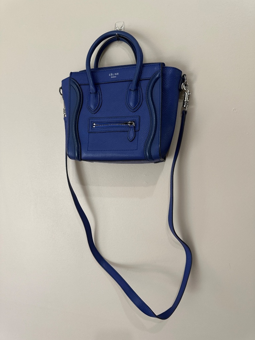 CELINE nano luggage crossbody in a limited edition blue - Picture 2 of 16